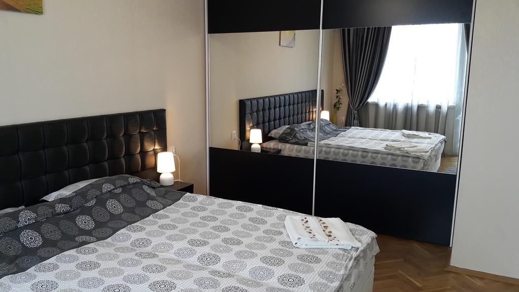 בורגאס Apartment Plamen Delux מראה חיצוני תמונה