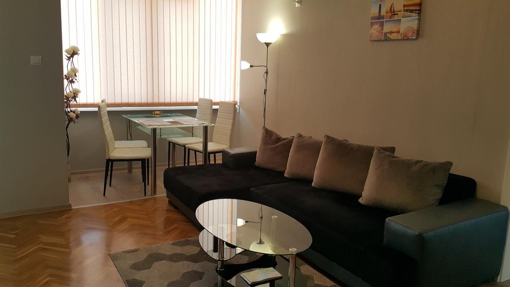 בורגאס Apartment Plamen Delux מראה חיצוני תמונה